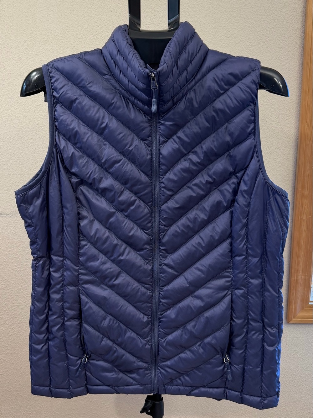 32 Degrees Blue Chevron Puffer Vest | Fall Fashion Outdoor Wear Athleisure